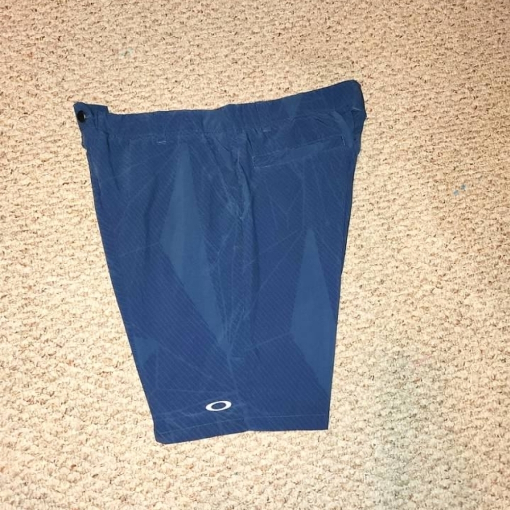 Oakley Regular Fit Shorts Men's Size 40